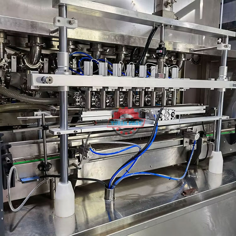 day chuyen chiet rot va dong nap chai my pham tu dong 6 | Thuận Phát Technical day chuyen chiet rot va dong nap chai my pham tu dong 6 | Thuận Phát Technical